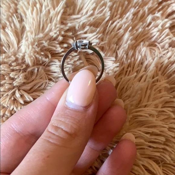 Ring - Picture 4 of 4